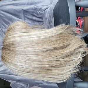 Raquel Welch On point with bangs